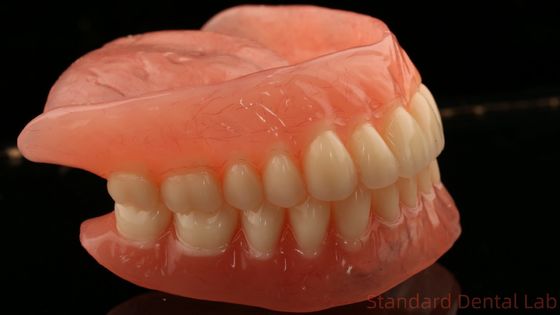 comprare Dentiera a base di acrilico a base di Ivoclar termicamente curata Laboratorio dentale alta precisione alto vantaggio estetico fabbricazione online
