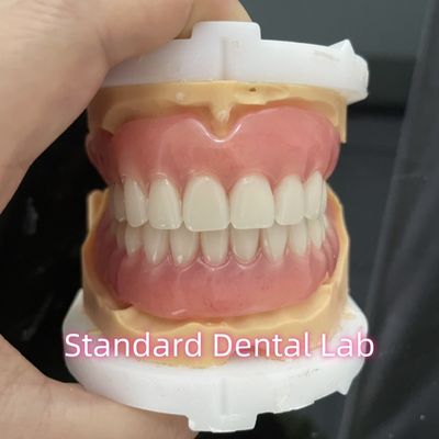 OEM Standard Dental Lab Denti rimovibili completi facili da portare dentro e fuori